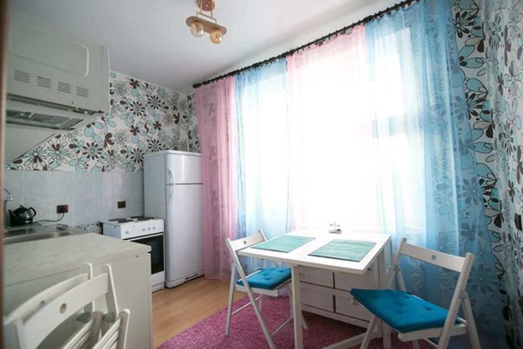 Nsk-Kvartirka, Gorskiy Apartment 86 Νοβοσιμπίρσκ Δωμάτιο φωτογραφία